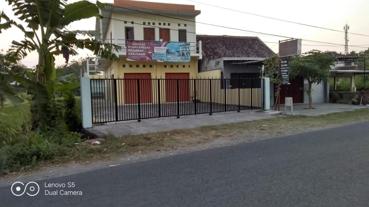 鲁玛辛加佩兹亚拉甘朱兰酒店 班图尔 外观 照片